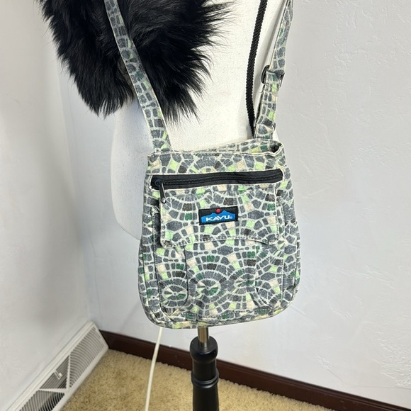 Kavu Gray Green Print Crossbody Bag MCB6736R - Picture 13 of 13